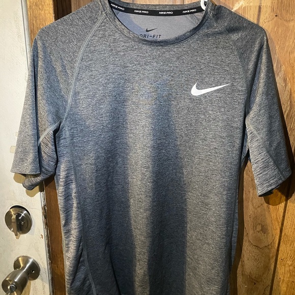 Nike dri fit athletic shirt - Picture 2 of 3